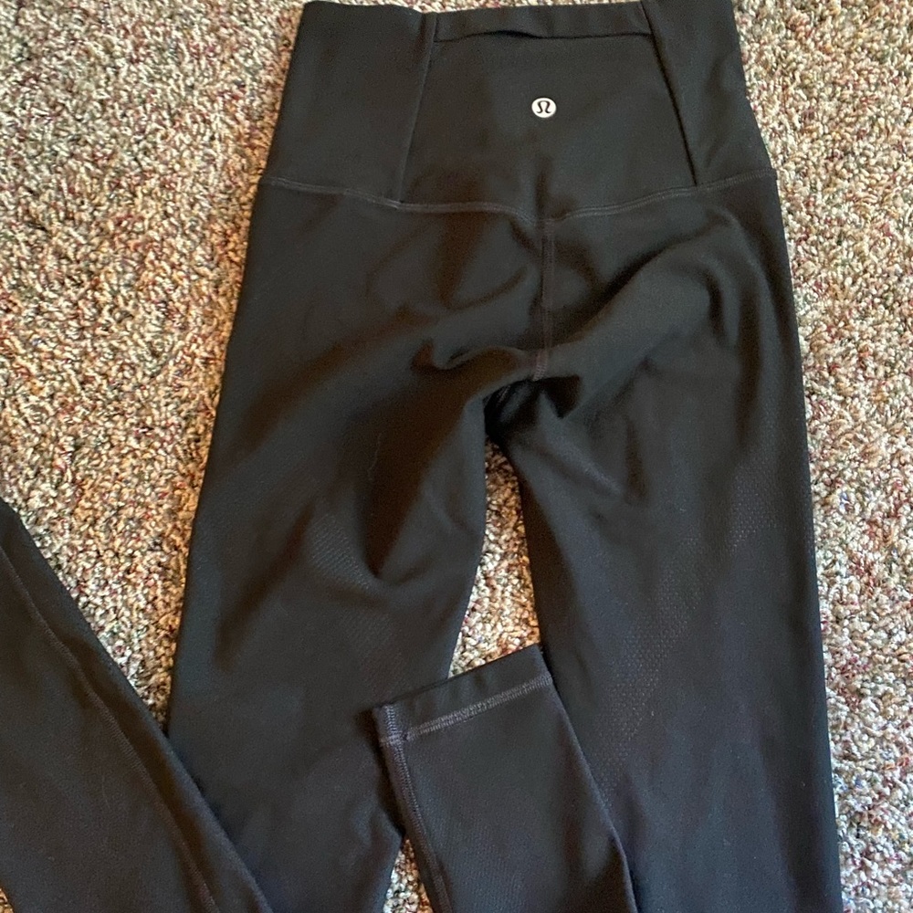 Black lululemon leggings